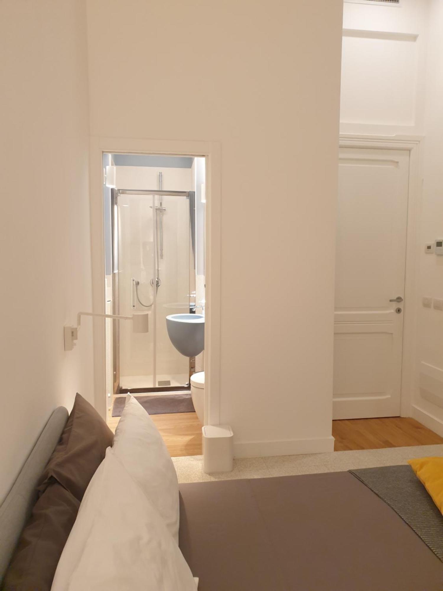 Cosmopolitan-Bari Bed & Breakfast Bagian luar foto