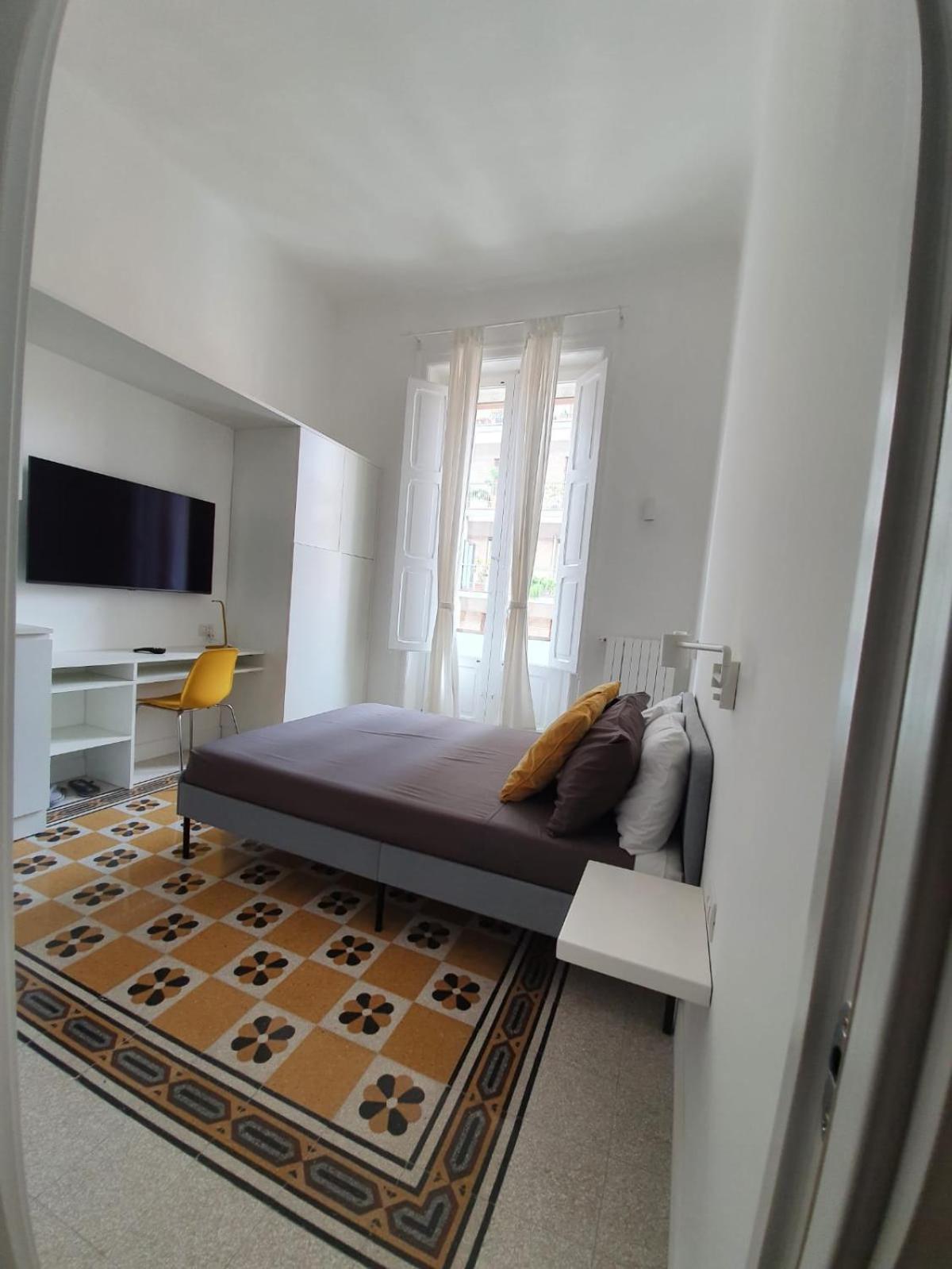 Cosmopolitan-Bari Bed & Breakfast Bagian luar foto