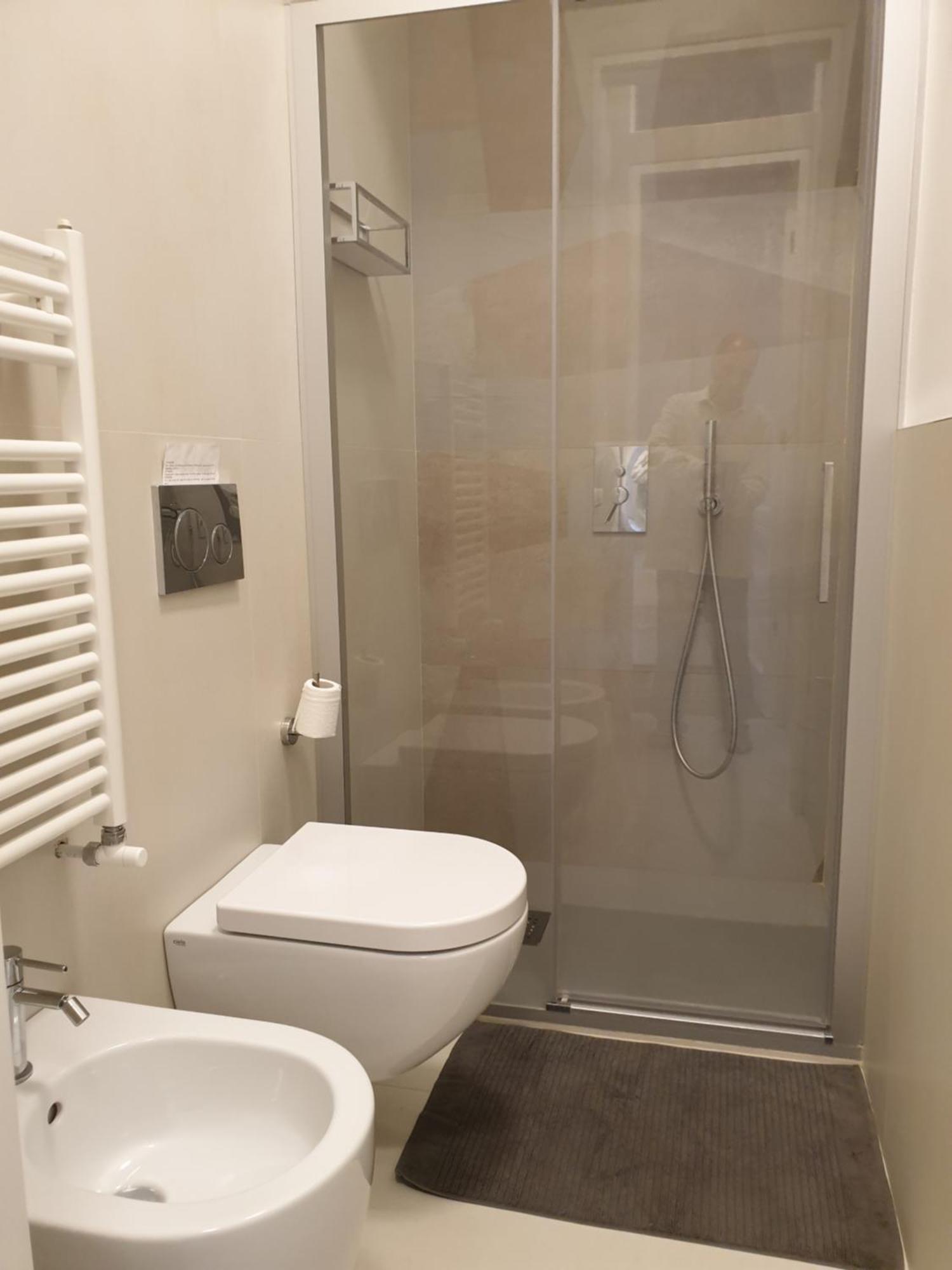Cosmopolitan-Bari Bed & Breakfast Bagian luar foto